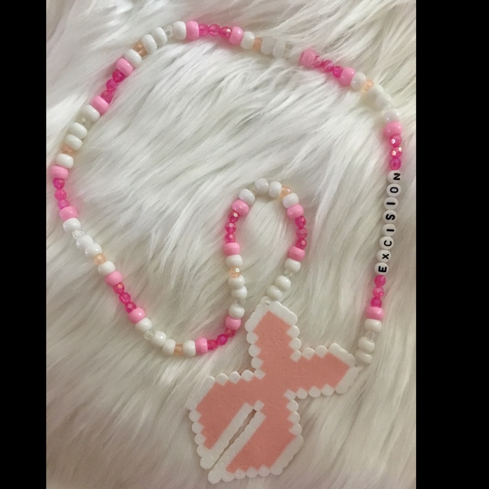 ✨🍑🧡 Just Peachy Excision Perler Set 🧡🍑✨